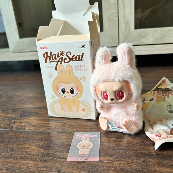 DA DA- The Monsters Have a Seat- Labubu, 100% Authentic - Picture 1 of 6